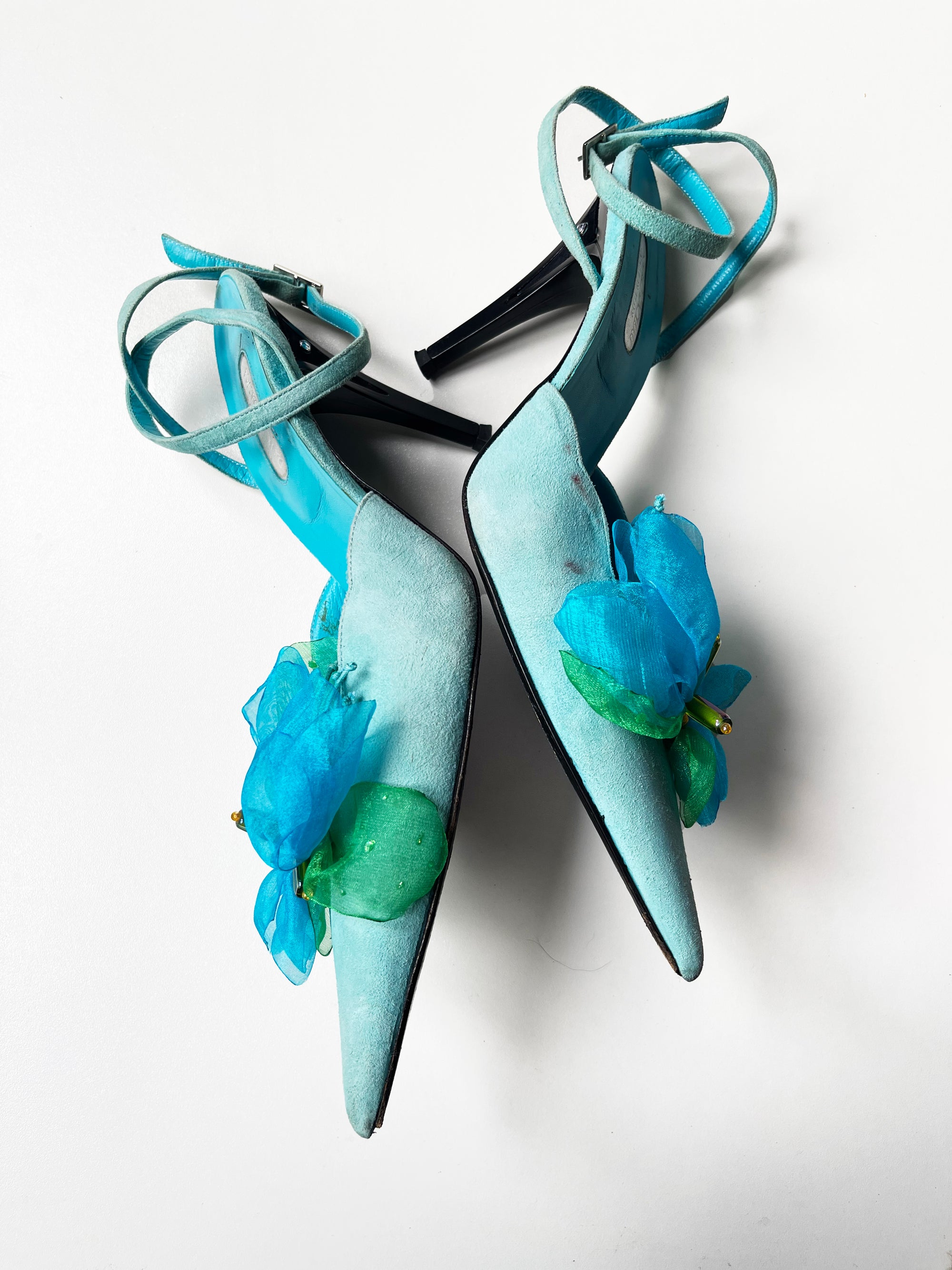 497  HEELS - 40.5