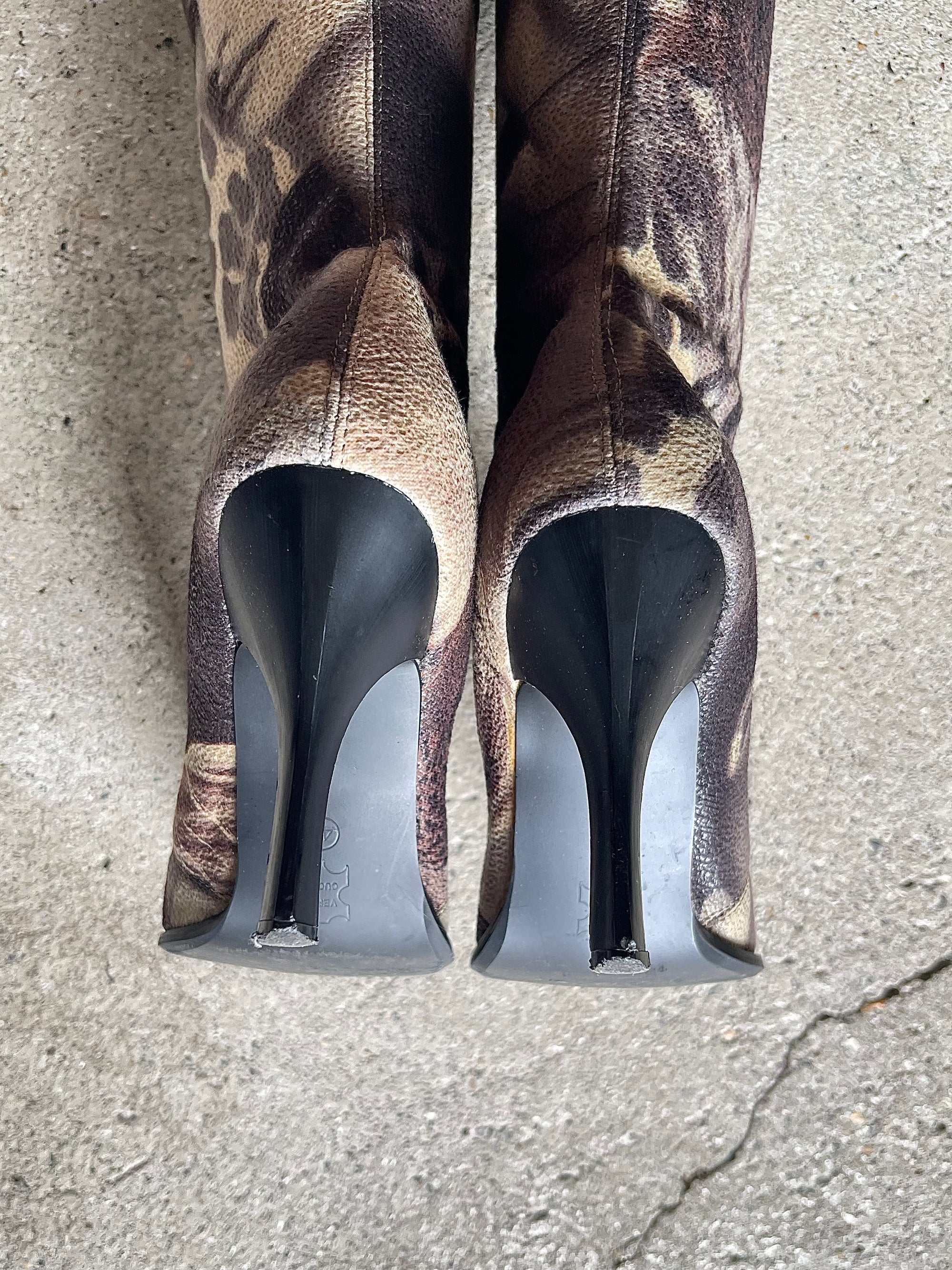 536 BOOTS - 40