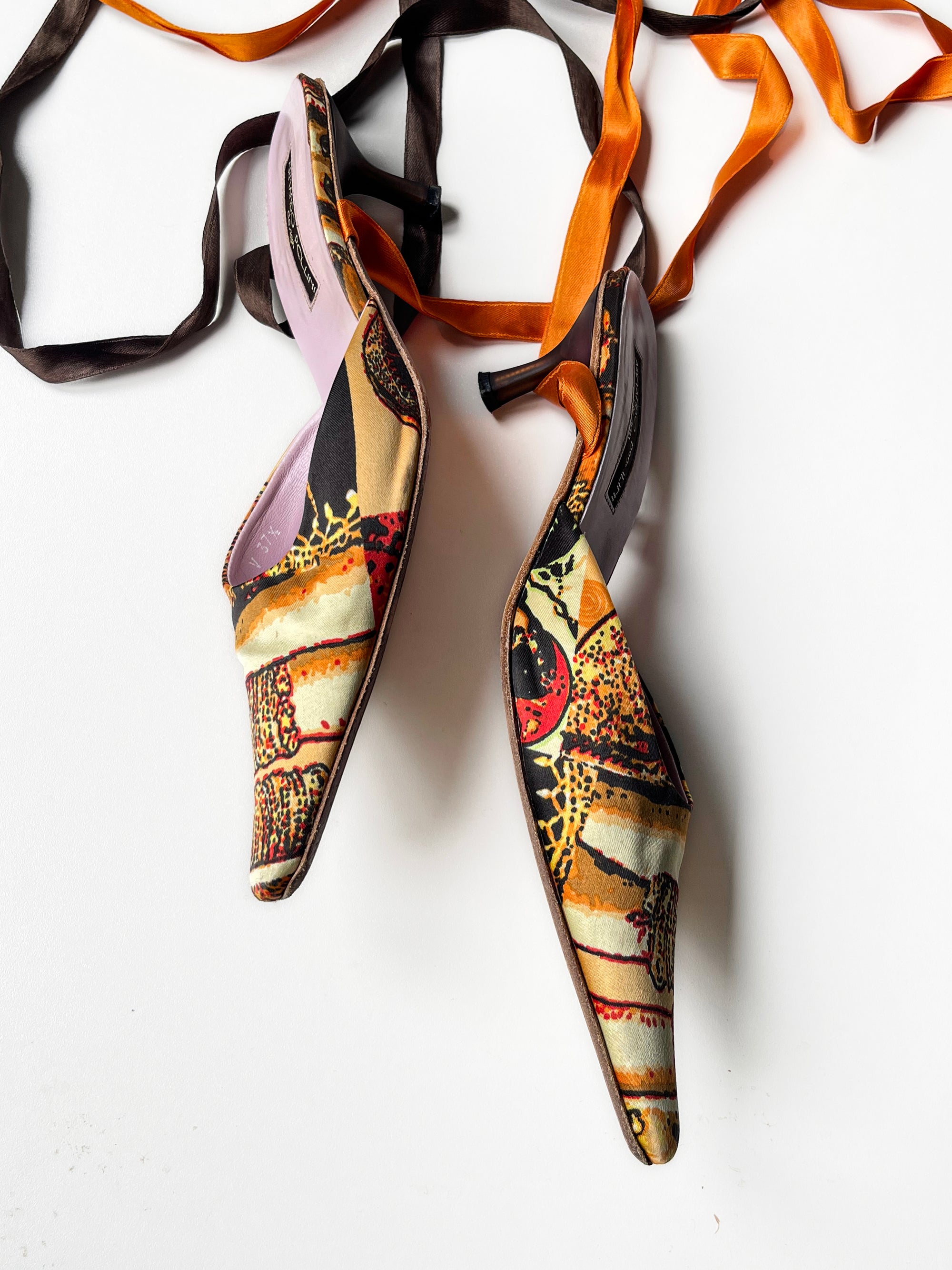 309 HEELS - 37.5