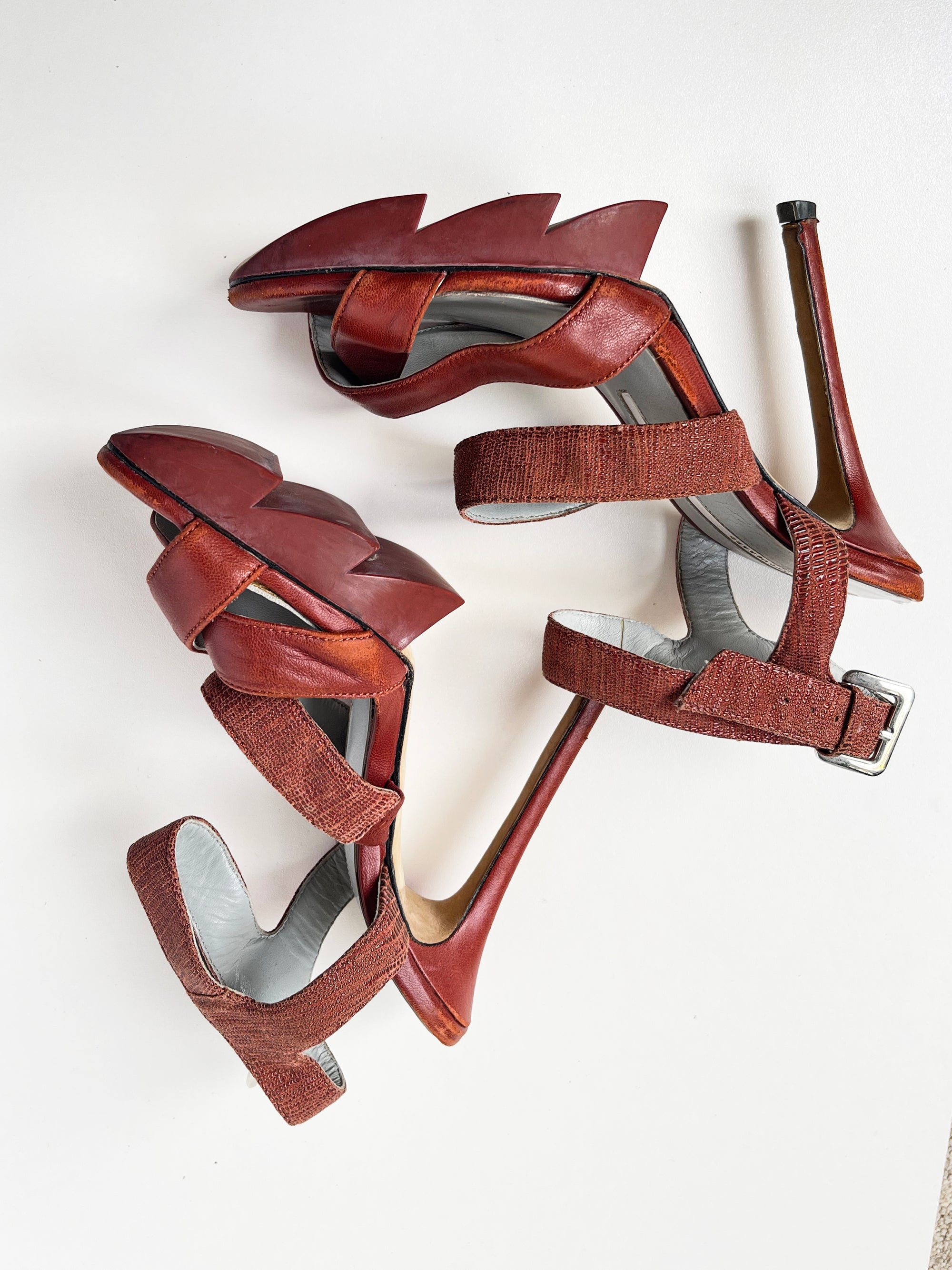 453 HEELS - 38.5