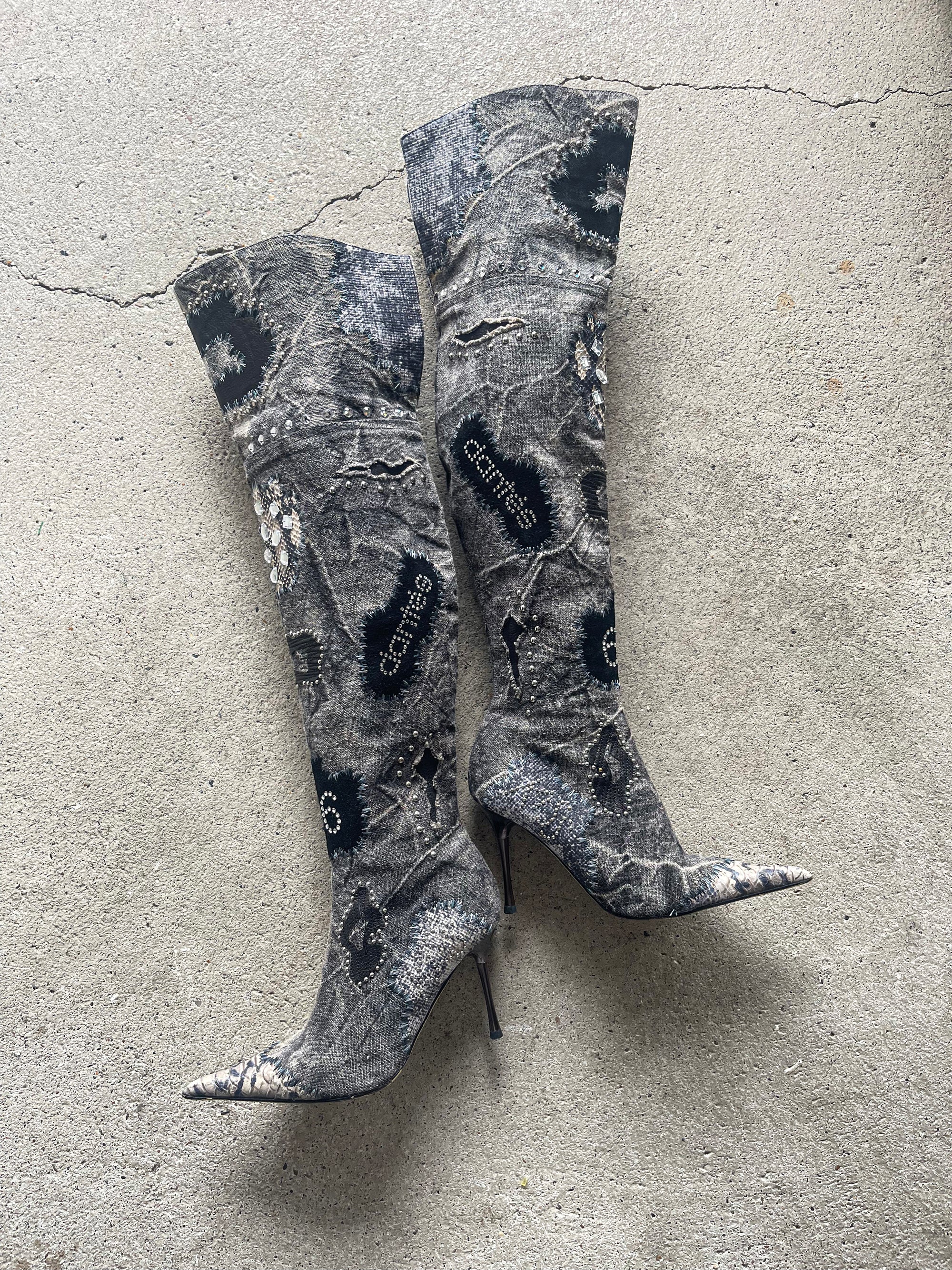 462 BOOTS - EU 39