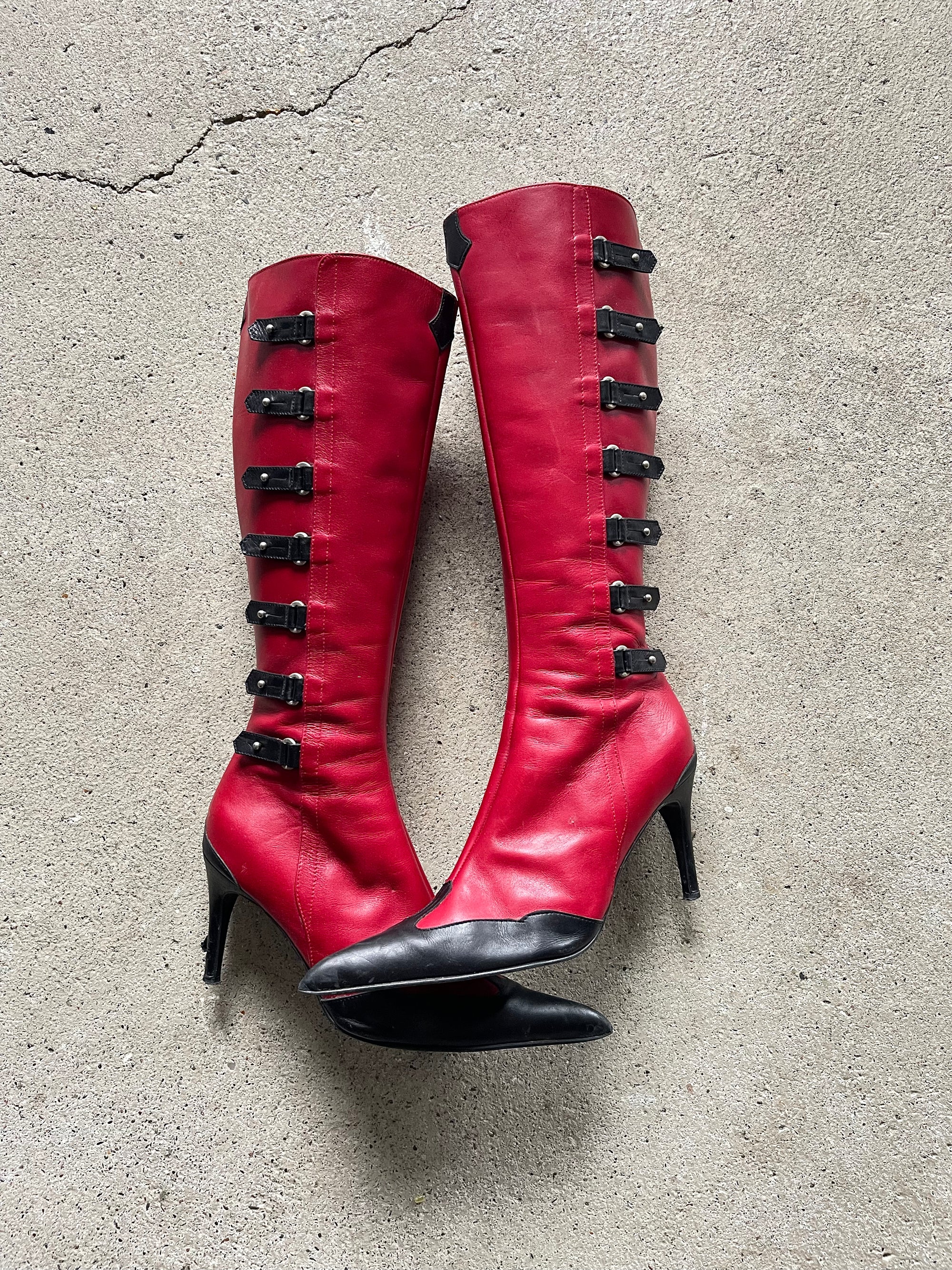 492 BOOTS - EU 39