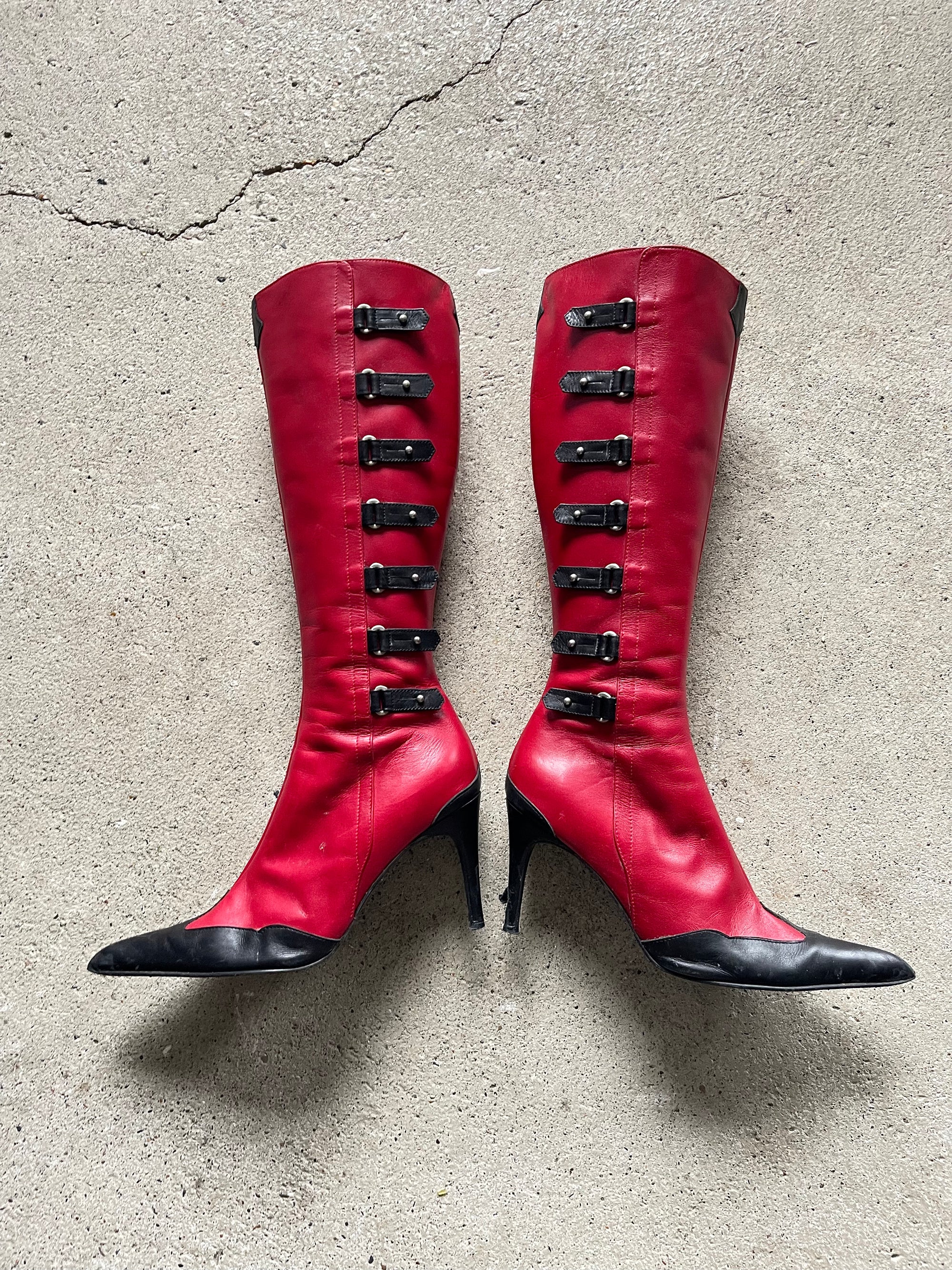492 BOOTS - EU 39