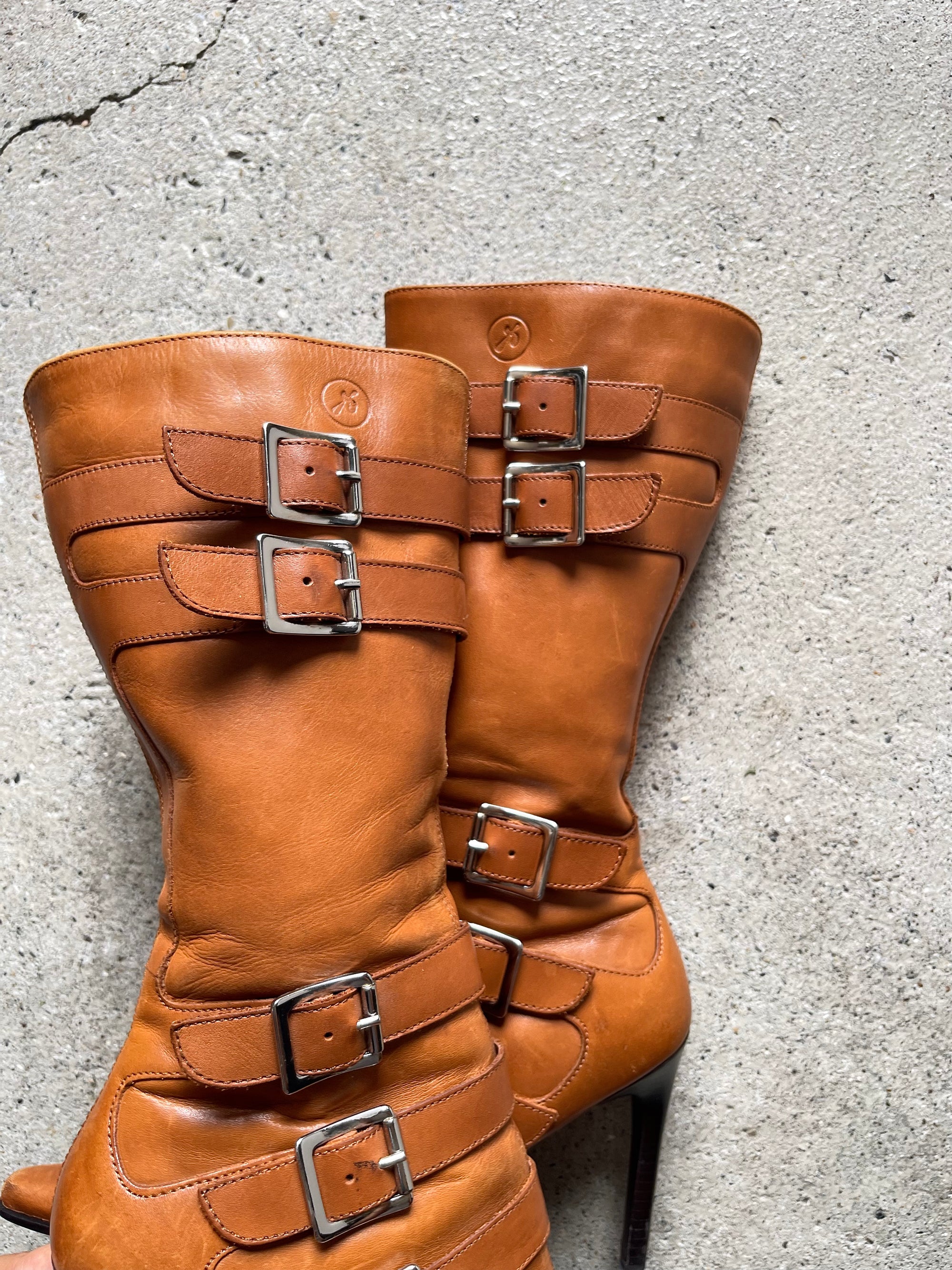 410 BOOTS - 37