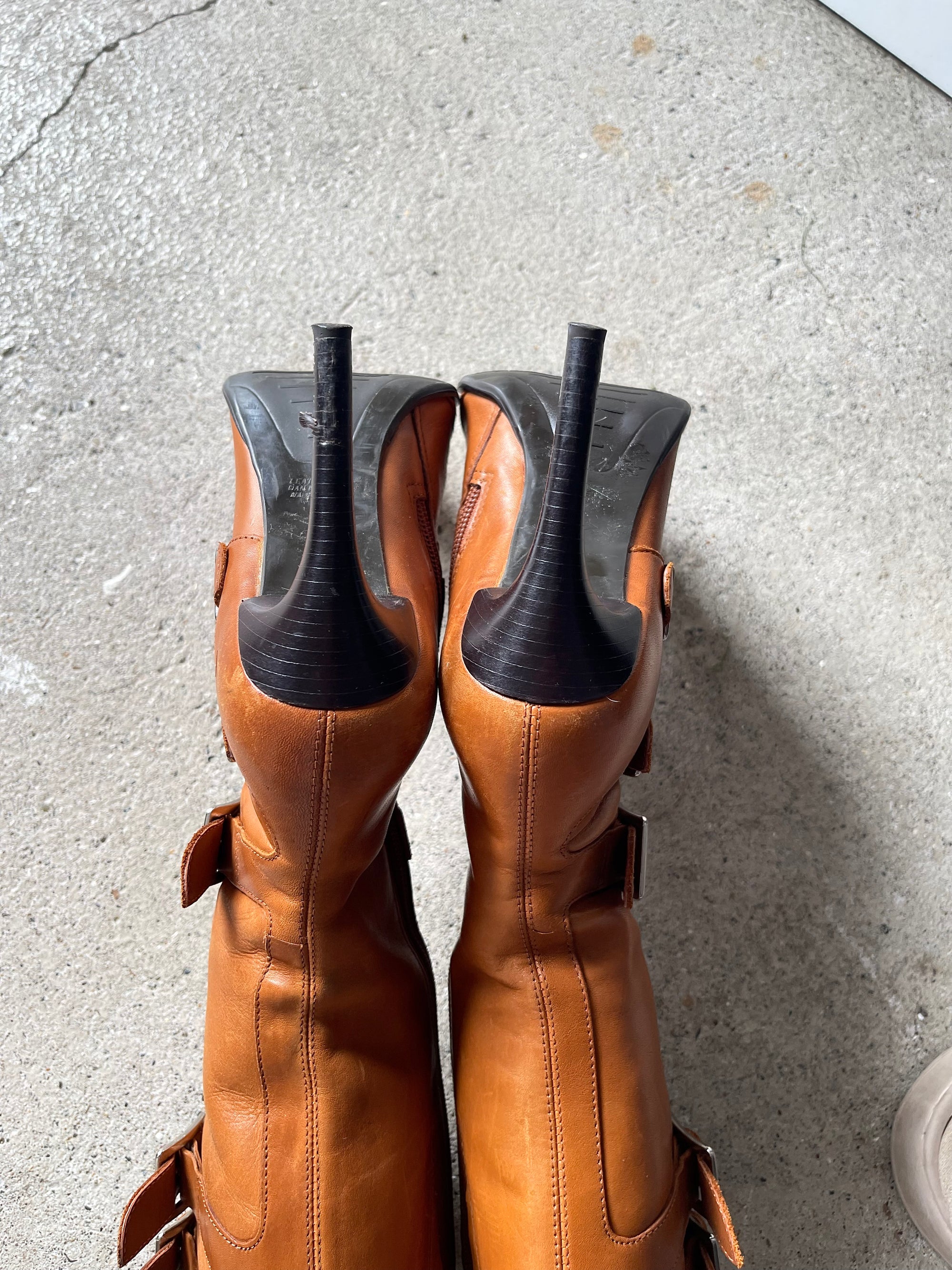 410 BOOTS - 37