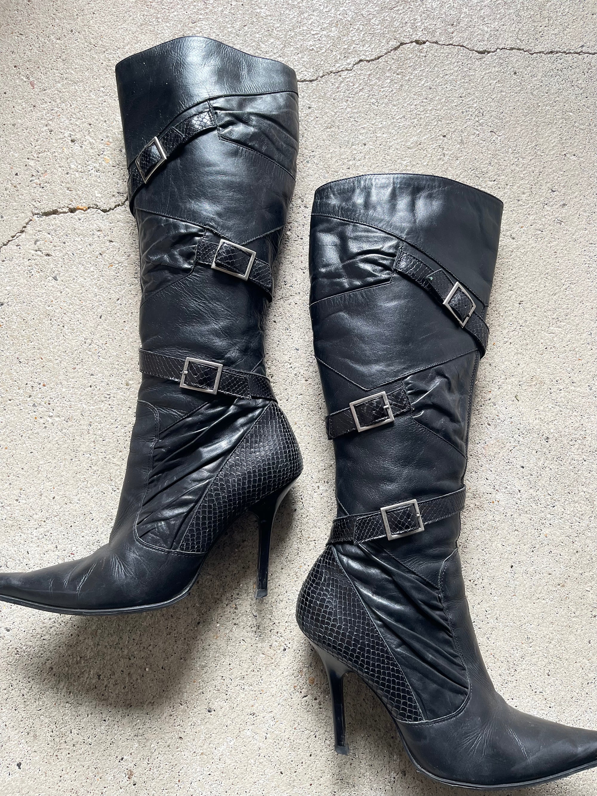 384 BOOTS - 37