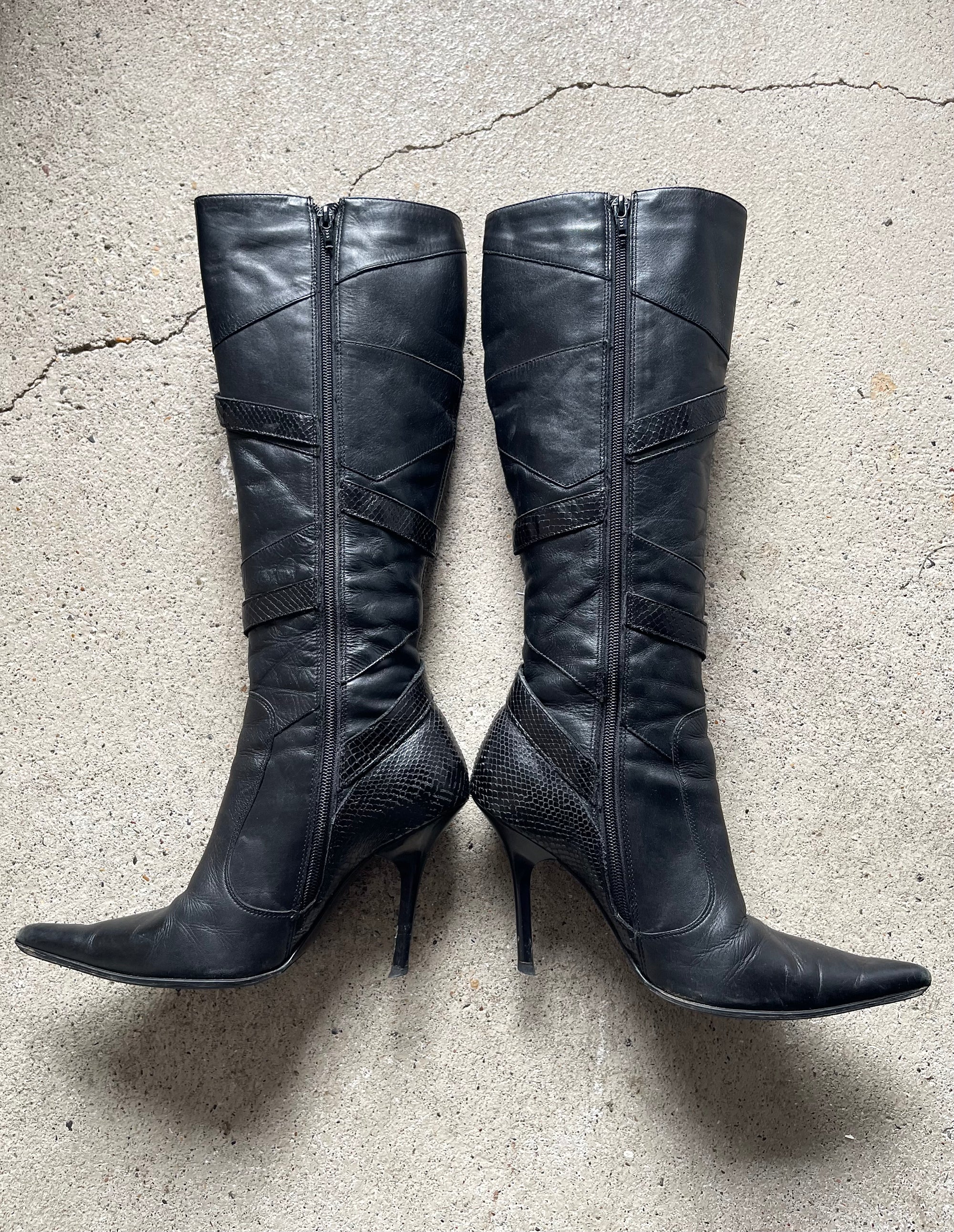 384 BOOTS - 37