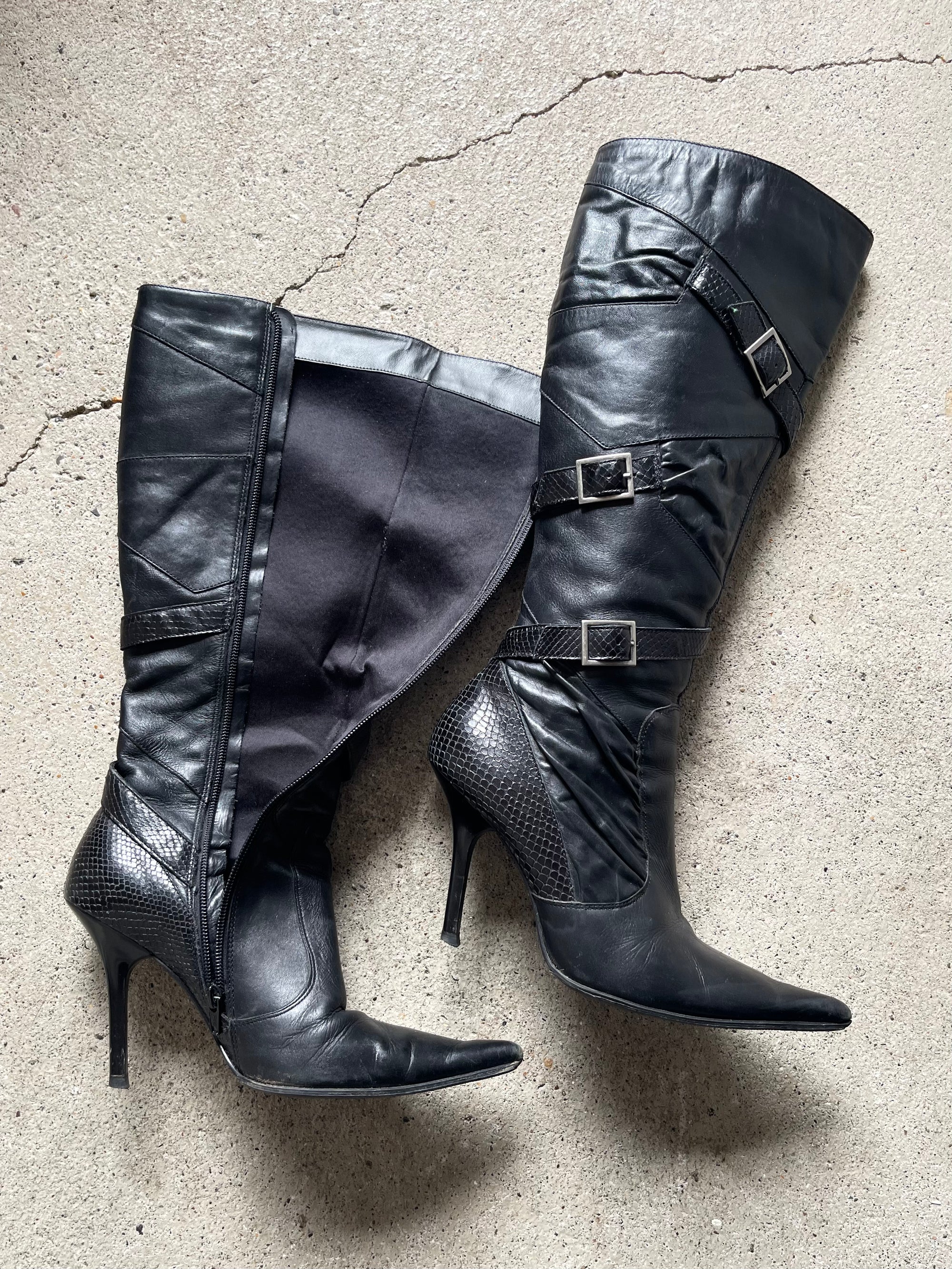 384 BOOTS - 37
