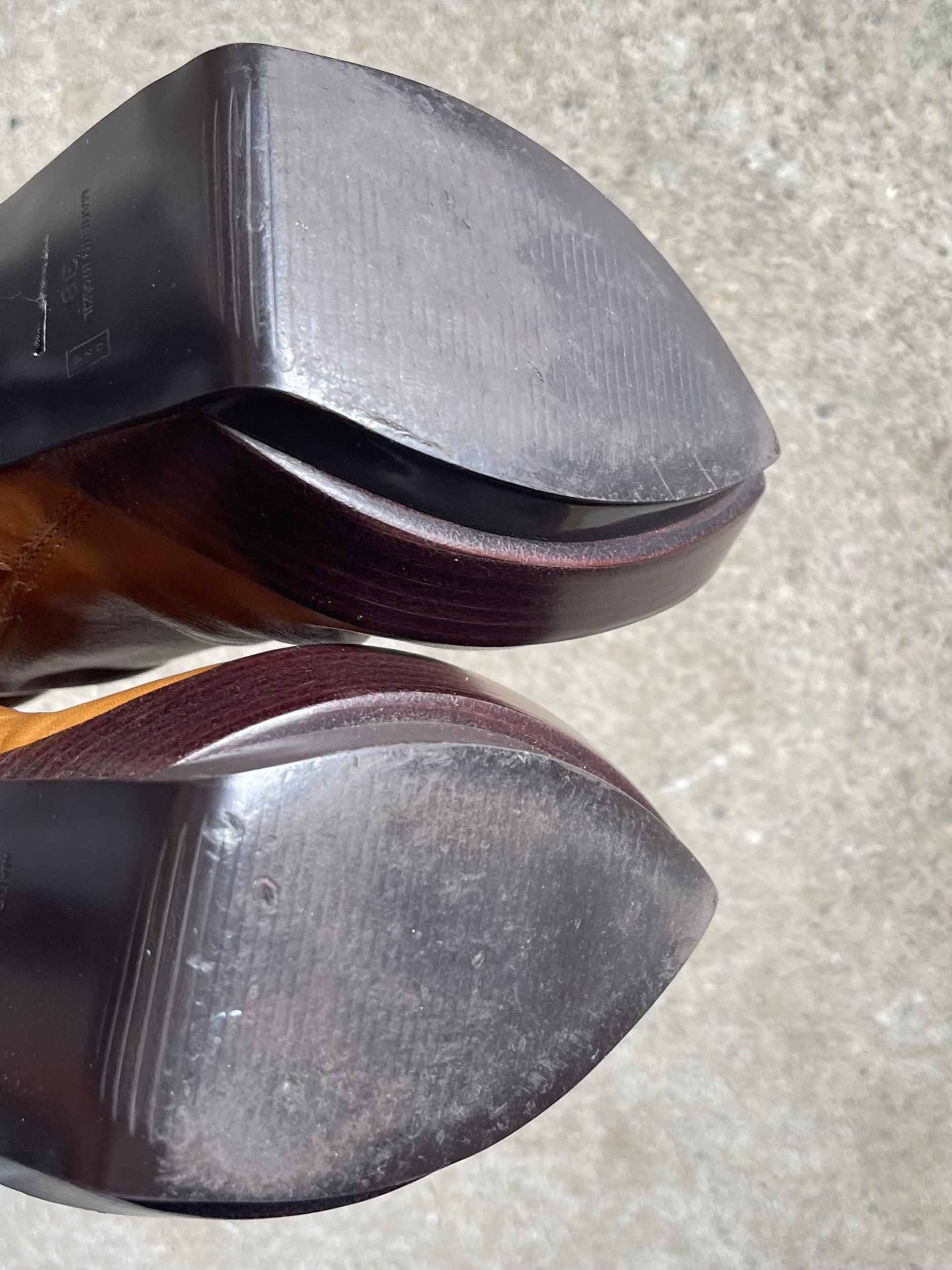 532 BOOTS - 38