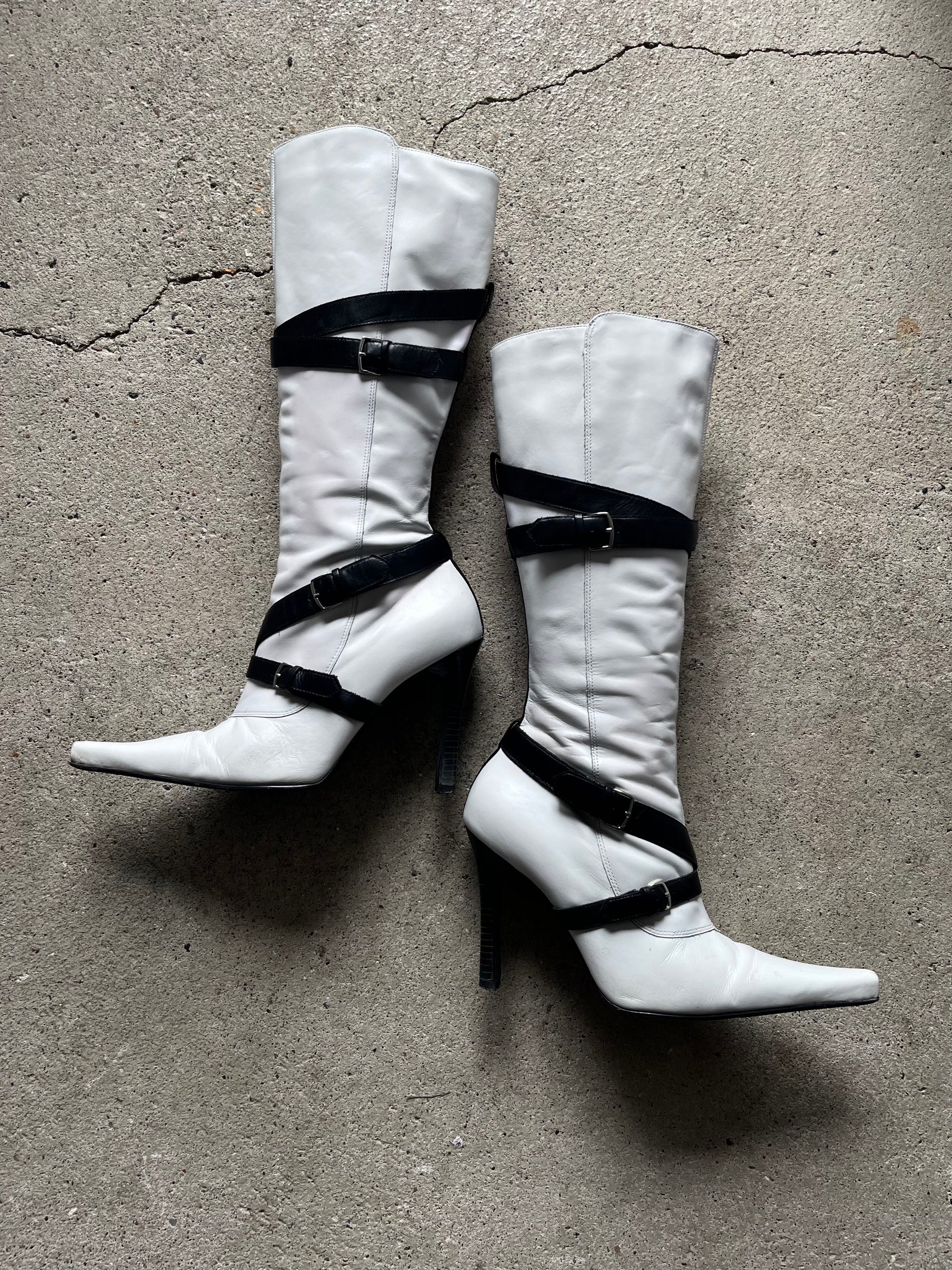 524 BOOTS - 39