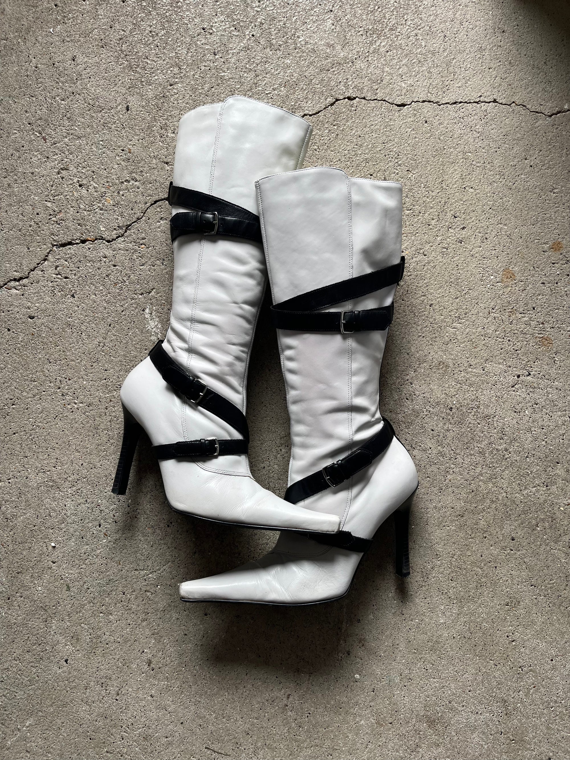 524 BOOTS - 39